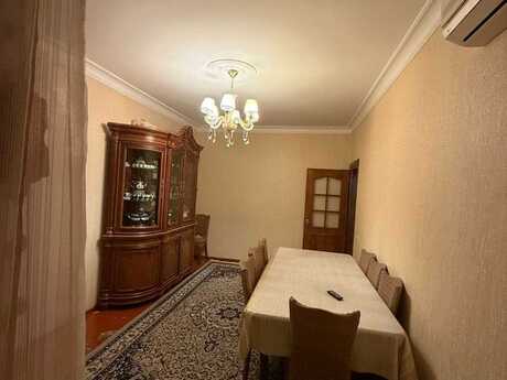 4 otaqlı köhnə tikili - Azadlıq Prospekti m. - 120 m²