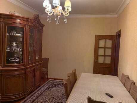 4 otaqlı köhnə tikili - Azadlıq Prospekti m. - 120 m²