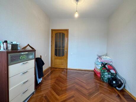 3 otaqlı köhnə tikili - Bakıxanov q. - 65 m²
