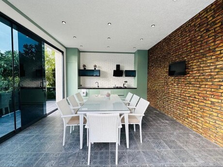 5 otaqlı həyət evi/bağ evi - Mərdəkan q. - 250 m²