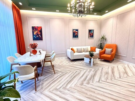4 otaqlı həyət evi/bağ evi - Mərdəkan q. - 220 m²