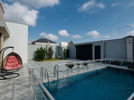 3 otaqlı həyət evi/bağ evi - Mərdəkan q. - 250 m²