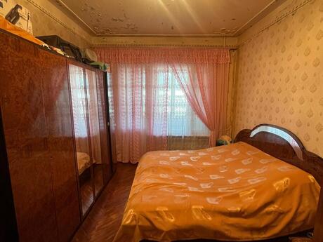 4 otaqlı köhnə tikili - Azadlıq Prospekti m. - 100 m²