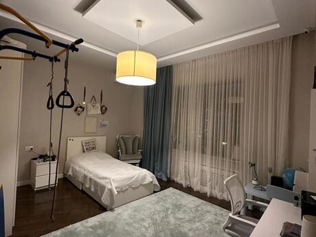 5 otaqlı yeni tikili - Nizami m. - 200 m²