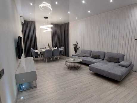 4 otaqlı yeni tikili - Nəsimi r. - 180 m²
