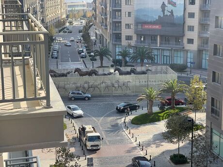 Объявление №5694329 - Баку, пос. Аг шехер, 3-комн., 136 м², 6/8 этаж