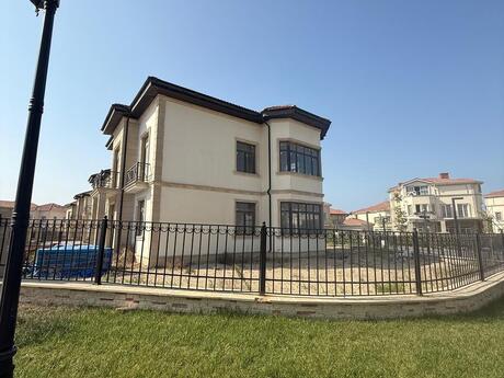 8 otaqlı həyət evi/bağ evi - Nardaran q. - 390 m²