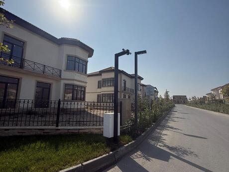8 otaqlı həyət evi/bağ evi - Nardaran q. - 390 m²
