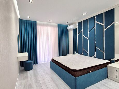 4-комн. новостройка - м. 8 ноября - 170 м²