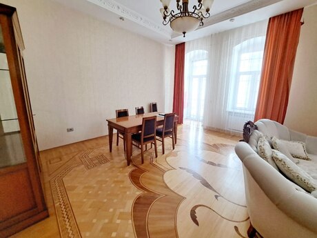 Аренда: 5-комнатная квартира, 250 м², Sahil: 3 500 ₼/мес 3