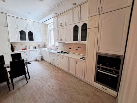 Аренда: 5-комнатная квартира, 250 м², Sahil: 3 500 ₼/мес 4