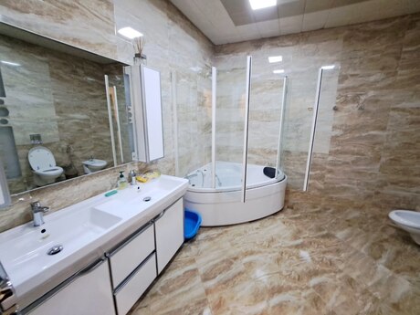 Аренда: 5-комнатная квартира, 250 м², Sahil: 3 500 ₼/мес 2