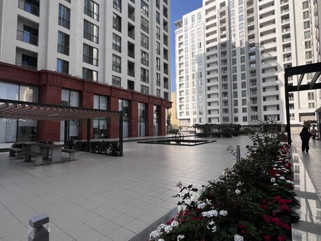4 otaqlı yeni tikili - Elmlər Akademiyası m. - 280 m²