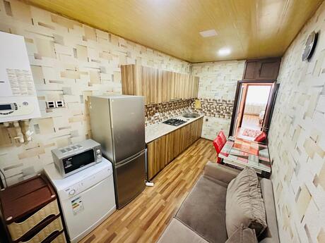 2 otaqlı köhnə tikili - Pirallahı r. - 65 m²