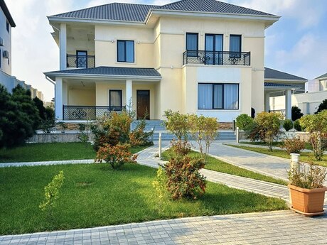 6 otaqlı həyət evi/bağ evi - Buzovna q. - 350 m²
