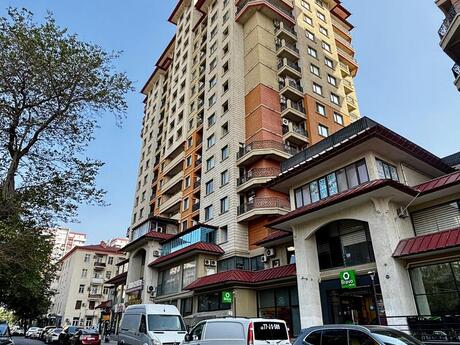 4 otaqlı mənzil, 143 m², Qara Qarayev: 429 000 ₼ 4