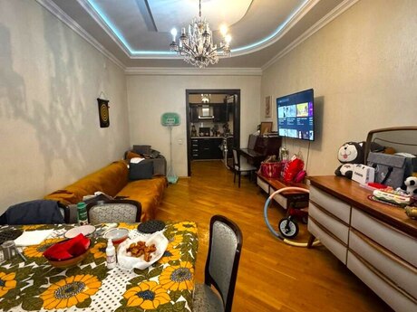 2 otaqlı yeni tikili - Binəqədi r. - 70 m²