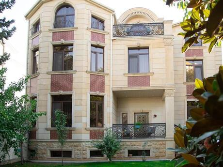 Elan №5696455 - Bakı, Qara Qarayev m., 10 otaqlı, 650 m²