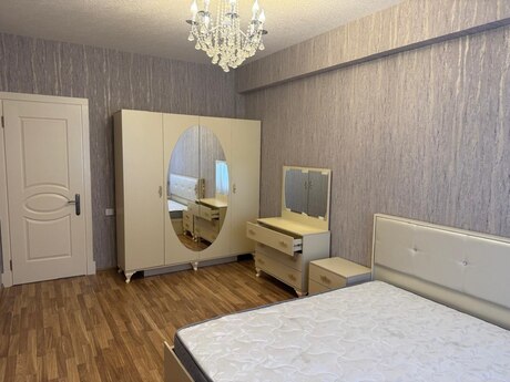 3 otaqlı mənzil, 110 m², İnşaatçılar: 215 000 ₼ 2