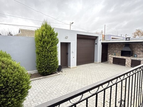 4 otaqlı həyət evi/bağ evi - Şağan q. - 130 m²