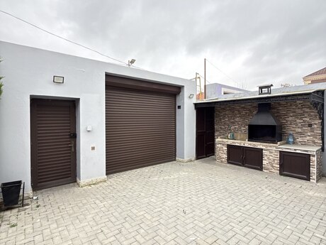 4 otaqlı həyət evi/bağ evi - Şağan q. - 130 m²