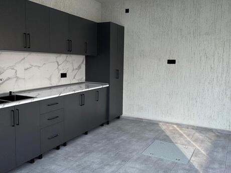 4 otaqlı həyət evi/bağ evi - Şüvəlan q. - 160 m²