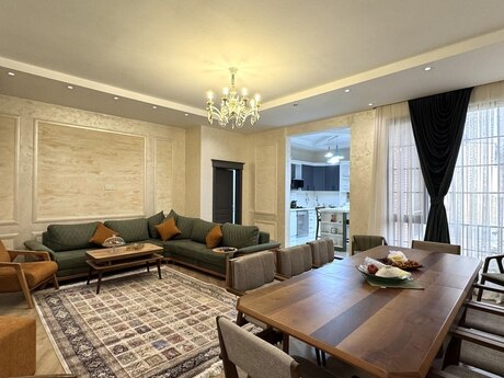 4 otaqlı həyət evi/bağ evi - Zığ q. - 160 m²