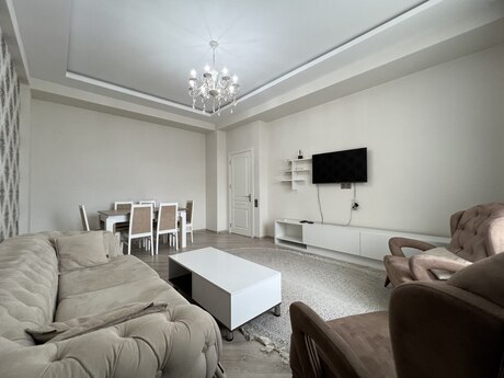 3 otaqlı yeni tikili - Şah İsmayıl Xətai m. - 130 m²