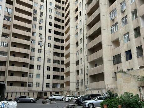 Объявление №5698538 - Баку, Бинагадинский р., 4-комн., 208 м², 3/18 этаж