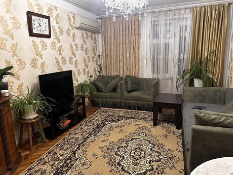 3 otaqlı köhnə tikili - Əhmədli m. - 70 m²