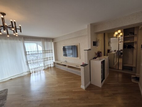 2 otaqlı köhnə tikili - 28 May m. - 96 m²