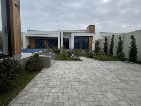 4 otaqlı həyət evi/bağ evi - Şüvəlan q. - 180 m²