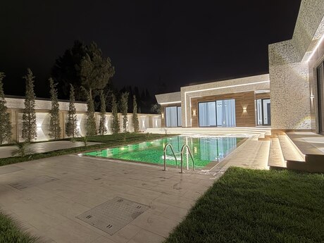 5 otaqlı həyət evi/bağ evi - Şüvəlan q. - 250 m²