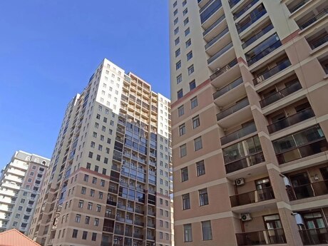 4 otaqlı yeni tikili - Elmlər Akademiyası m. - 155 m²