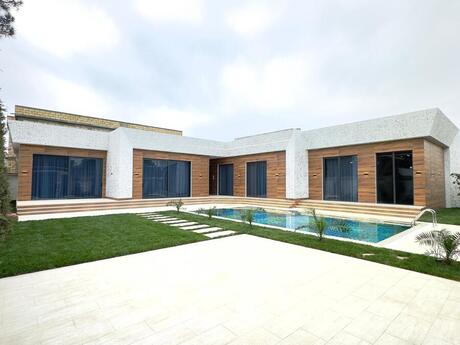 5 otaqlı həyət evi/bağ evi - Şüvəlan q. - 250 m²
