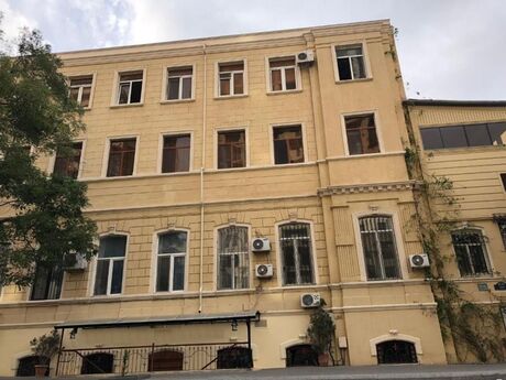 Obyekt - 28 May m. - 330 m²