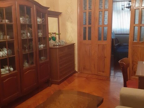 Elan №5700334 - Bakı, İçəri Şəhər m., 3 otaqlı, 62 m², 2/7 mərtəbə
