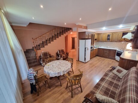 3 otaqlı yeni tikili - Nəsimi r. - 135 m²