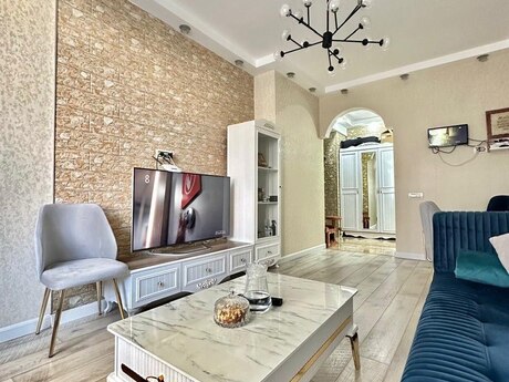 2 otaqlı yeni tikili - Nəriman Nərimanov m. - 90 m²