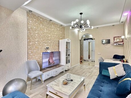 2 otaqlı yeni tikili - Nəriman Nərimanov m. - 90 m²