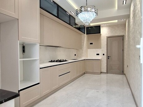 3 otaqlı yeni tikili - 20 Yanvar m. - 130 m²