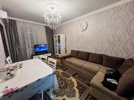 3 otaqlı köhnə tikili - Azadlıq Prospekti m. - 55 m²