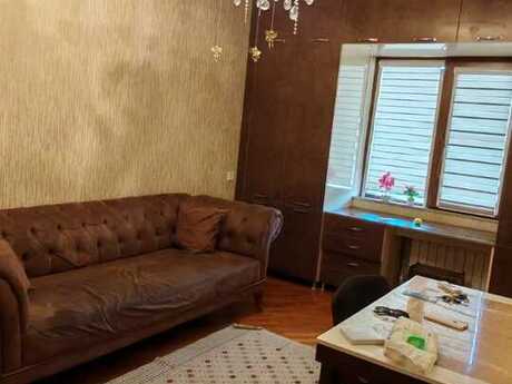 2 otaqlı köhnə tikili - Nəsimi m. - 70 m²