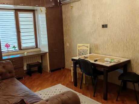 2 otaqlı köhnə tikili - Nəsimi m. - 70 m²