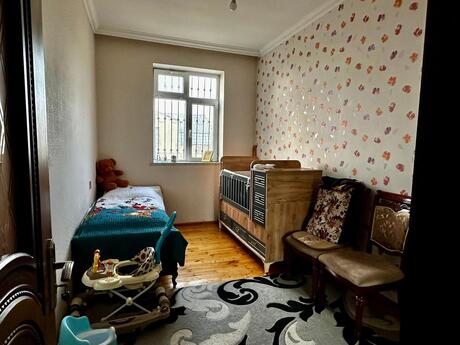 4 otaqlı həyət evi/bağ evi - Hökməli q. - 130 m²