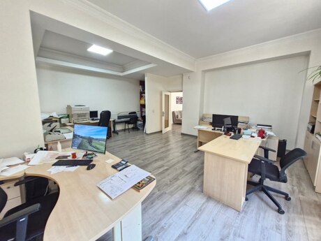 6 otaqlı ofis - Gənclik m. - 350 m²