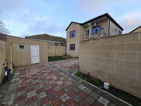 5 otaqlı həyət evi/bağ evi - Binə q. - 131 m²