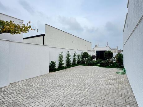 4 otaqlı həyət evi/bağ evi - Şüvəlan q. - 200 m²