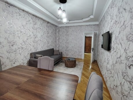 2 otaqlı yeni tikili - 8-ci mikrorayon q. - 65 m²