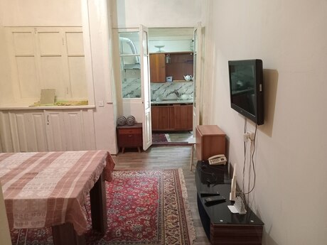 2-комн. дом/дача - м. Элмляр Академиясы - 48 м²